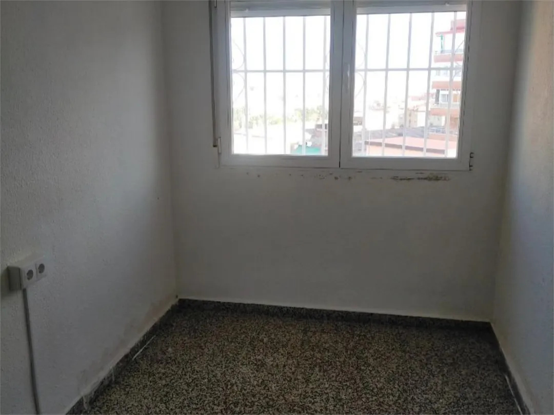 Piso en  Calle Albuñol 1 - Foto 8