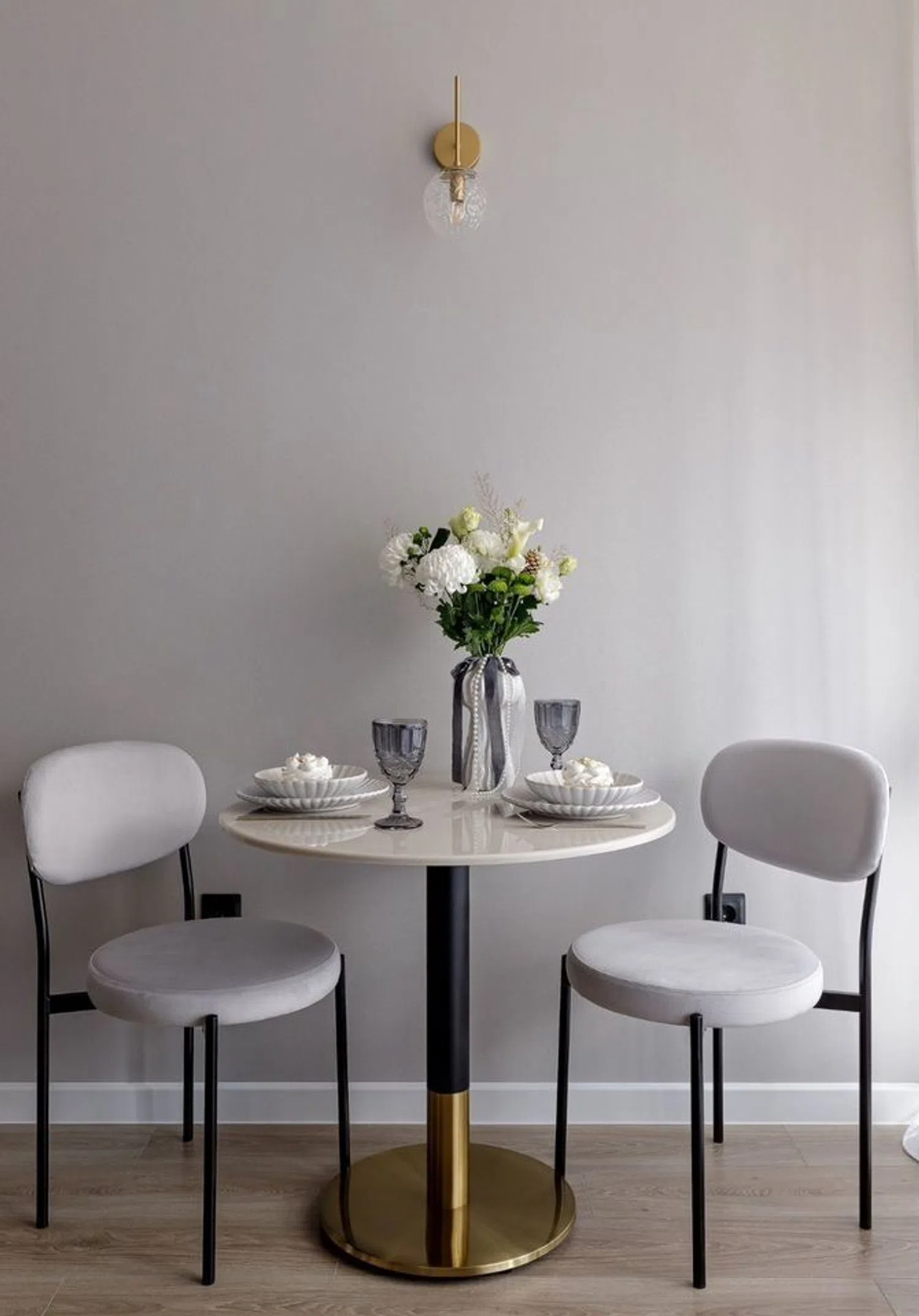 Piso en calle de la Infanta Mercedes, 46 - Foto 1