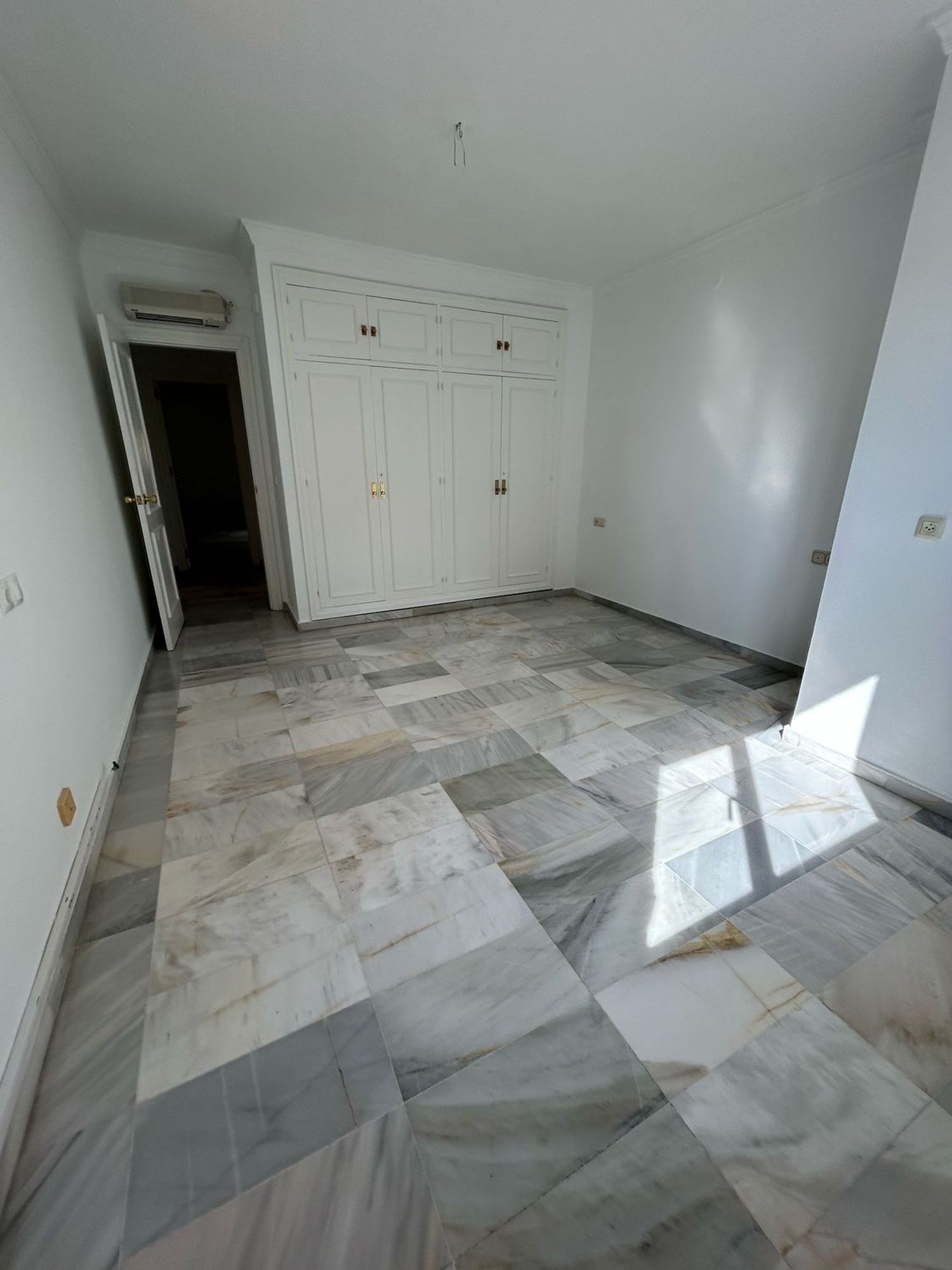 Piso en Calle Vélez Málaga, Malagueta - Monte Sancha - Foto 14