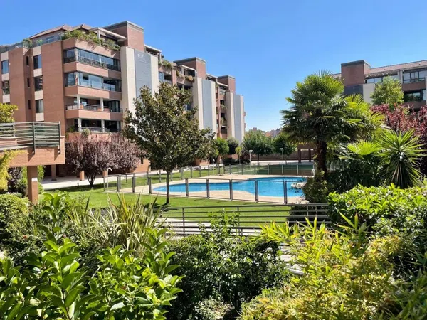 Piso en avenida del Monasterio de Silos, 38