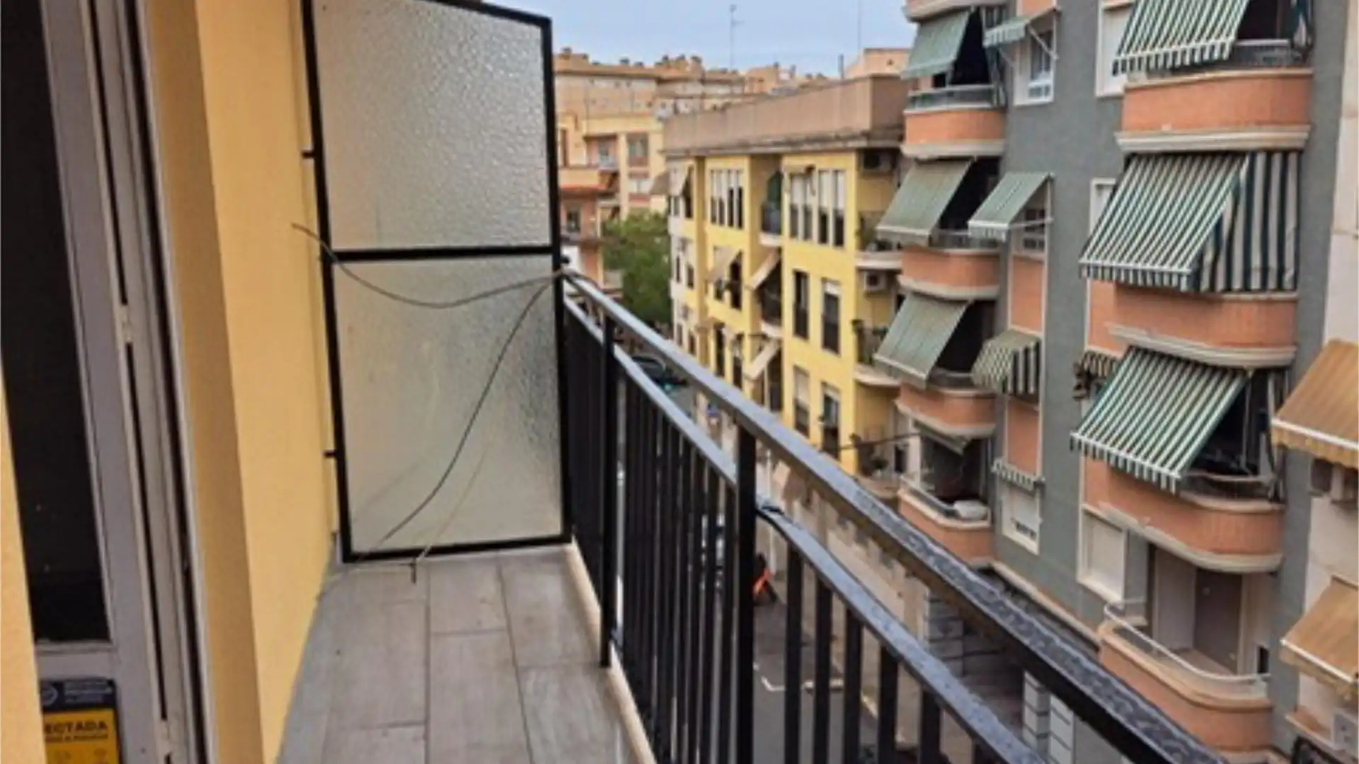 Piso en  Carrer Leopoldo Vicente Serrano 13 - Foto 3