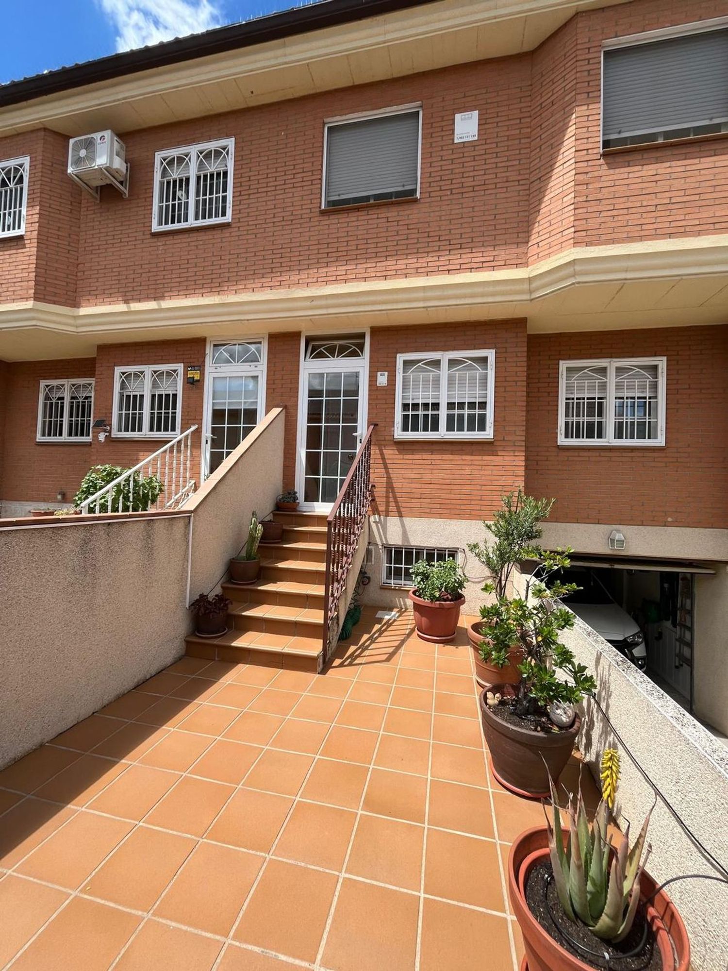 Chalet adosado en Calle Laguna de Peñalara, 19 - Foto 1