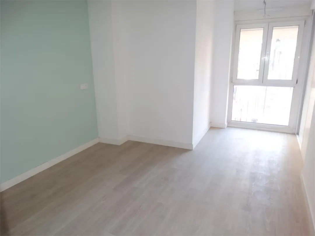 Piso en  Plaza Moreno 9 - Foto 4