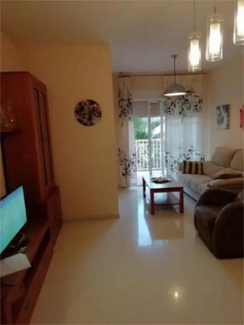 Apartamento en zona Covirán y buceo Calahonda - Foto 5