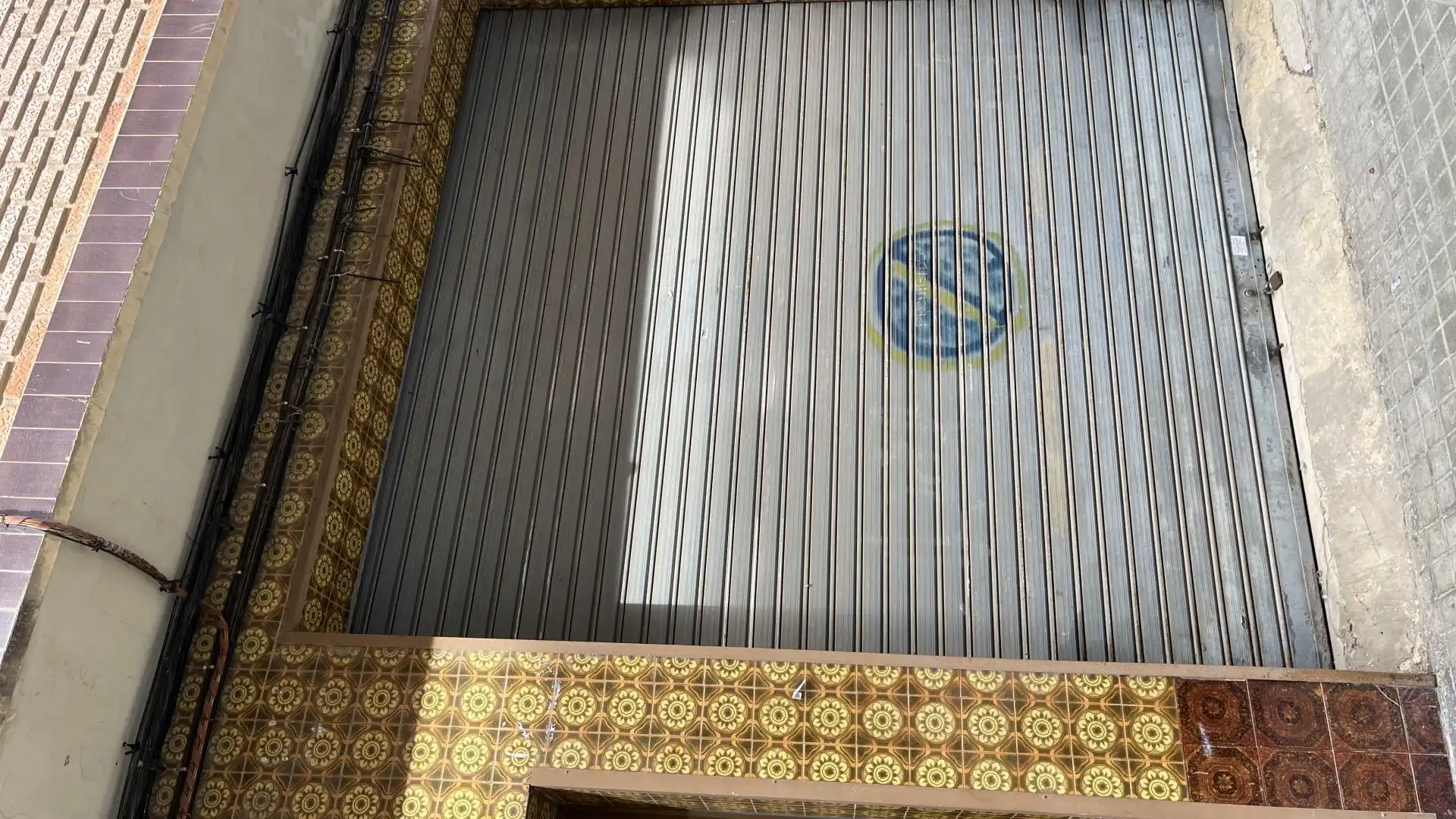 Planta baja en  Carrer de Baix de la Mar 32 - Foto 1