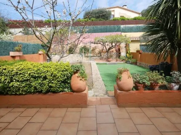 Chalet adosado en Calle de Francisco de Quevedo, 1, La Punxa-Bòbila Nova-Mas Mascort - Foto 1