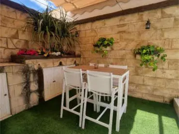 Chalet en Urbanización la atalaya - Foto 5