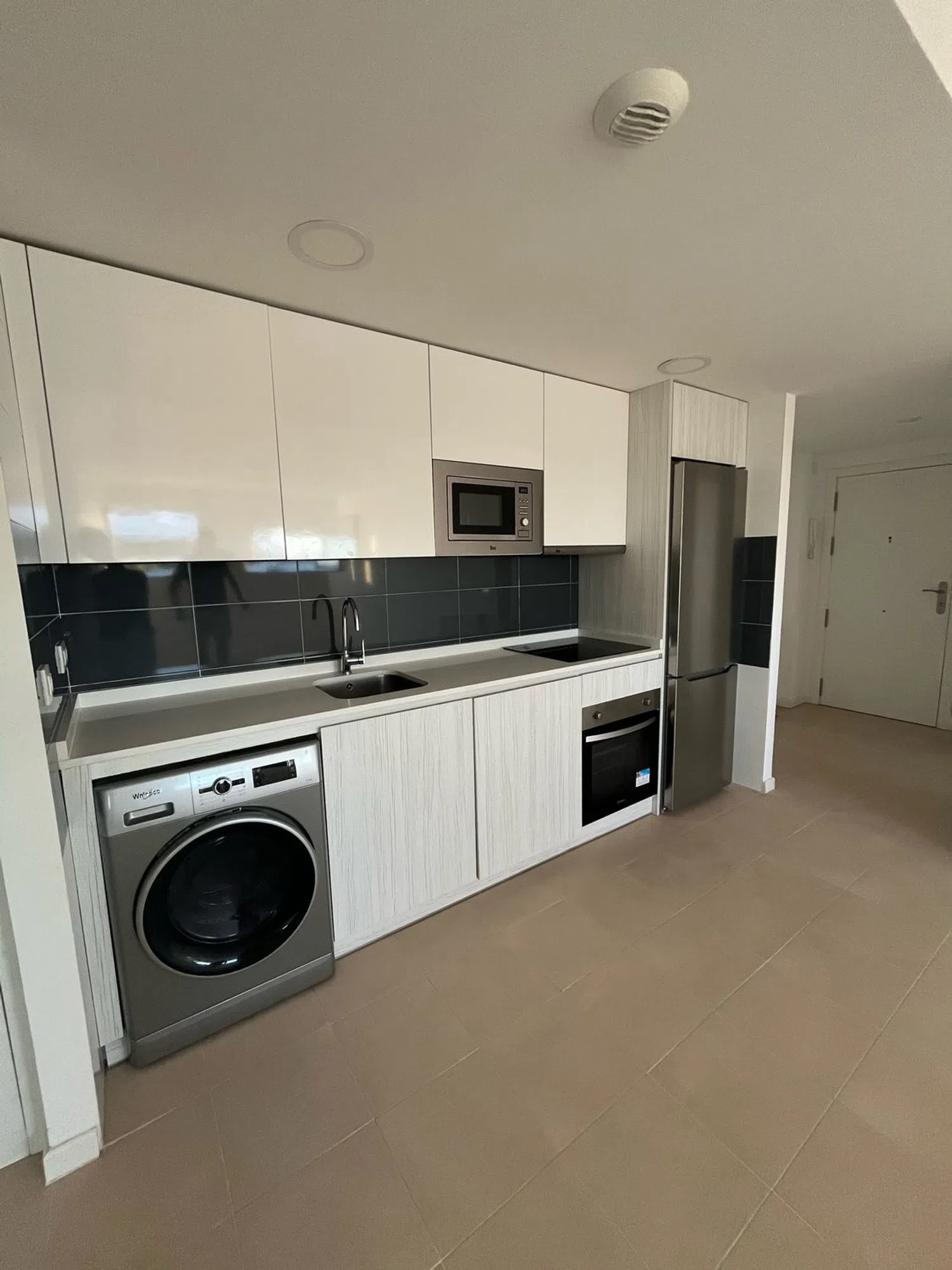 Piso en avenida de Castilla y León, 9 - Foto 2