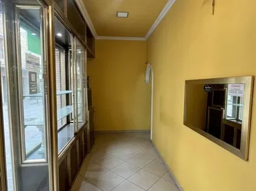 Local comercial en  Calle Cortijo de la Albarrana 0 - Foto 4