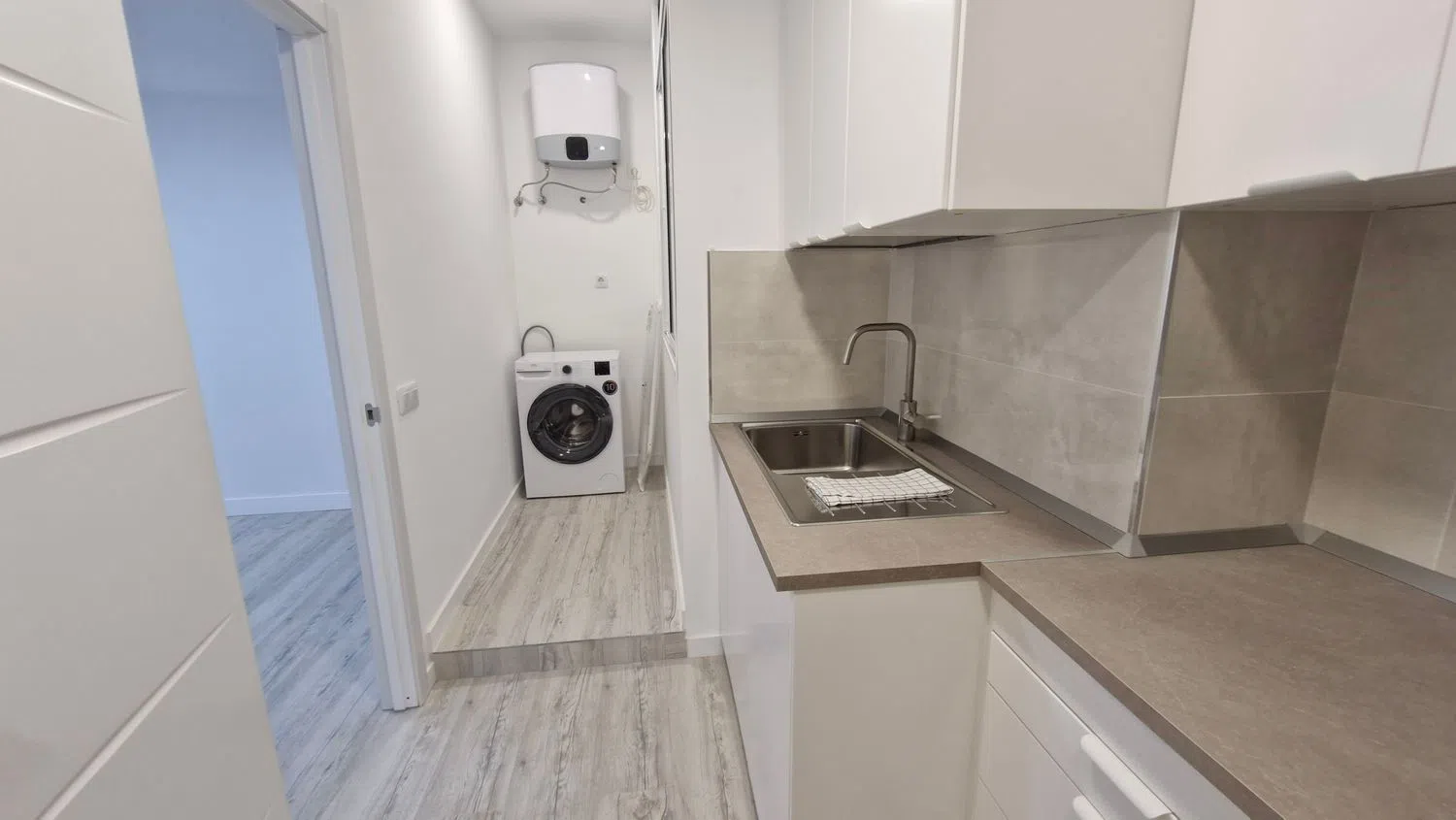 Piso en calle Presidente Alvear, 57 - Foto 5