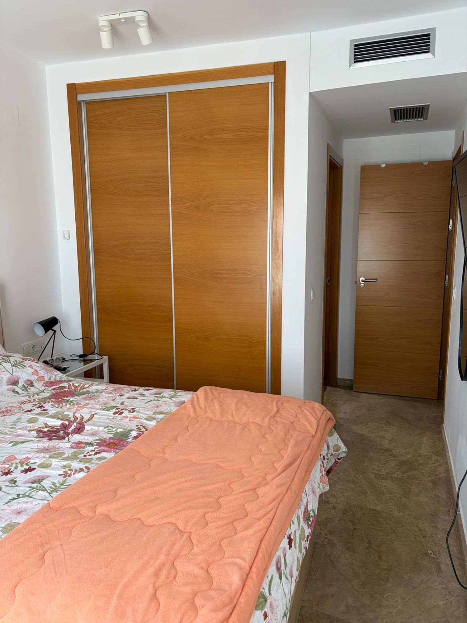 Piso en Plaza Brigada Paracaidista, 4, Zona Juan Carlos I - Avenida de Europa - Foto 6