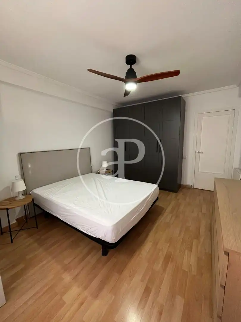 Piso en  Carrer de Lluís Oliag - Foto 8