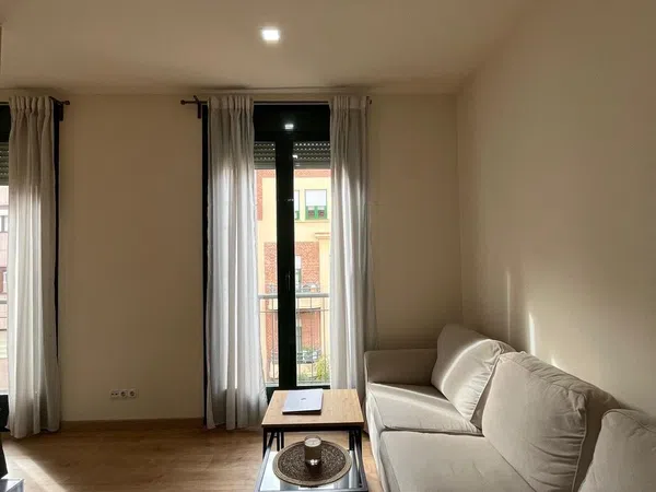 Estudio en calle de Ponzano, 48