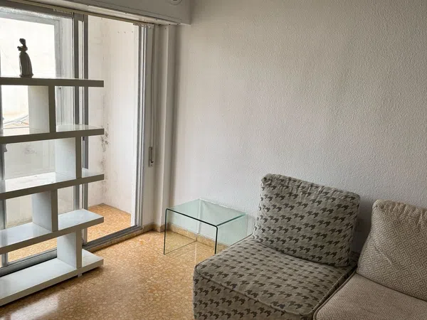 Piso en Barrio Torrefiel - Foto 4