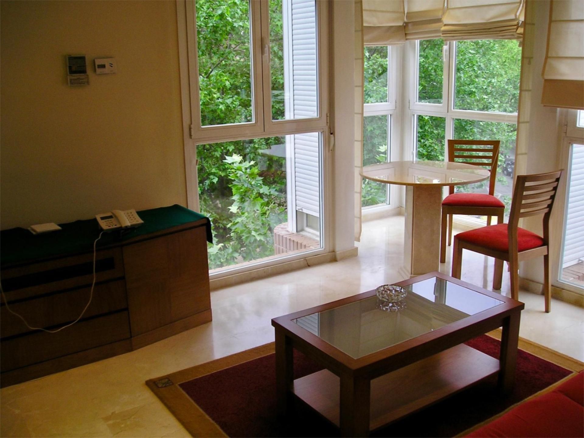 Piso en calle Santa Hortensia 46C