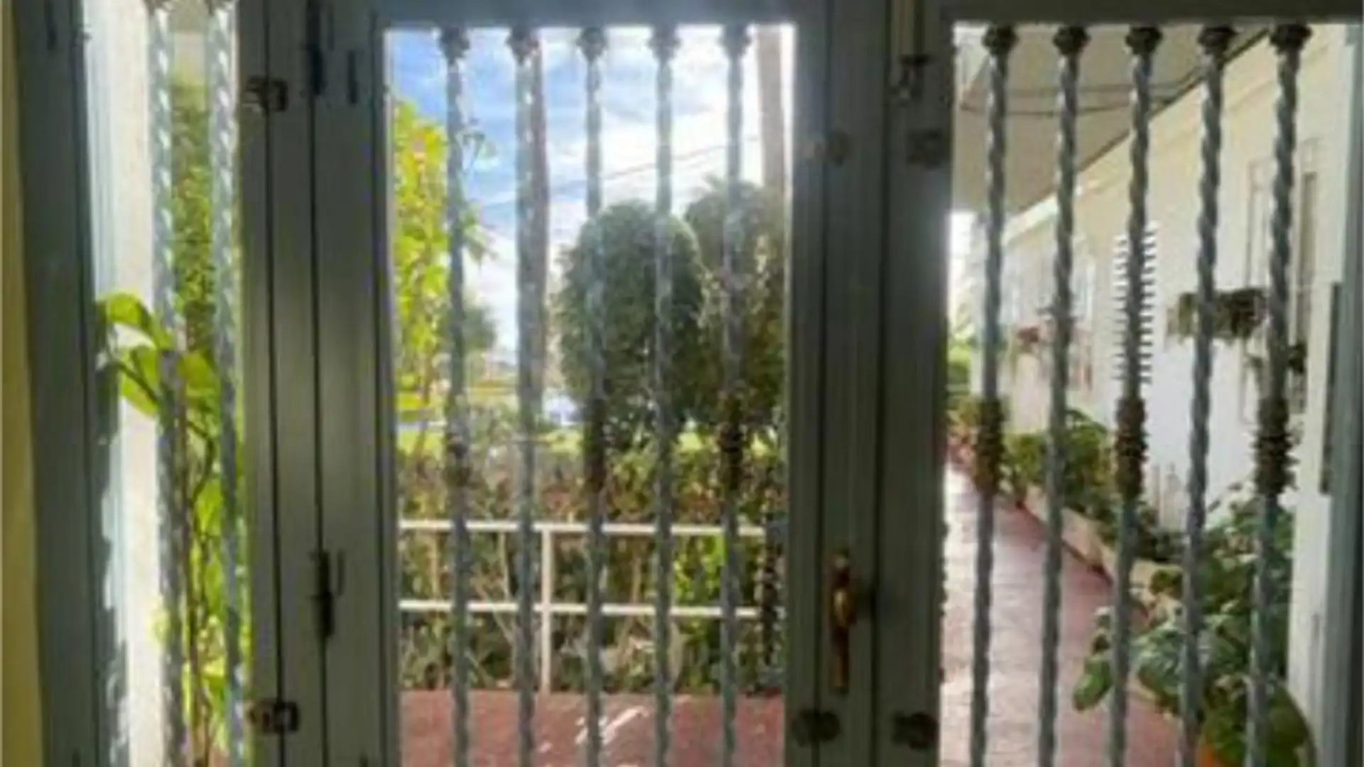 Piso en Urbanización Club Médico - Foto 8