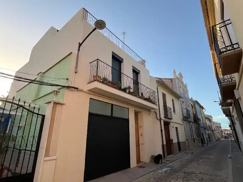 Casa adosada en Polinyà de Xúquer - Foto 4