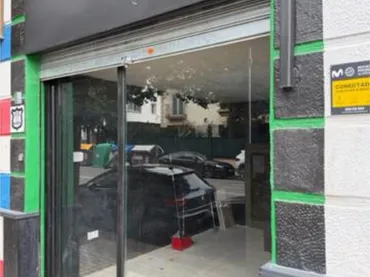 Local comercial en Centro - Foto 1