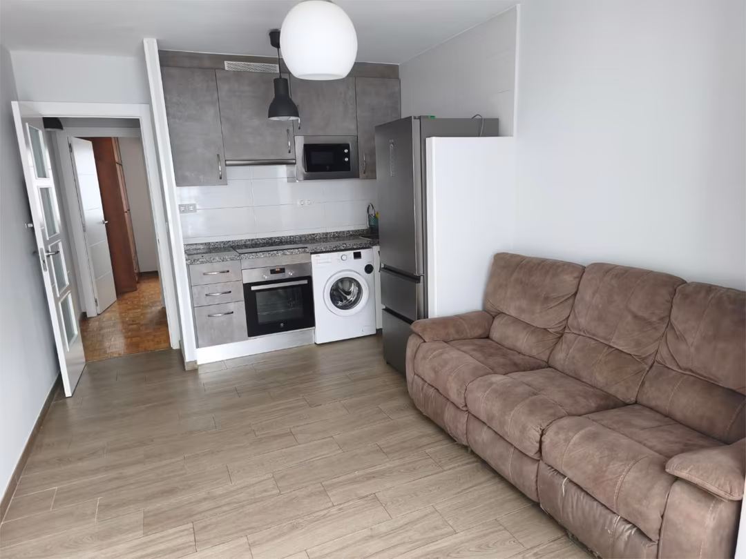 Piso en  Calle Campoamor 23