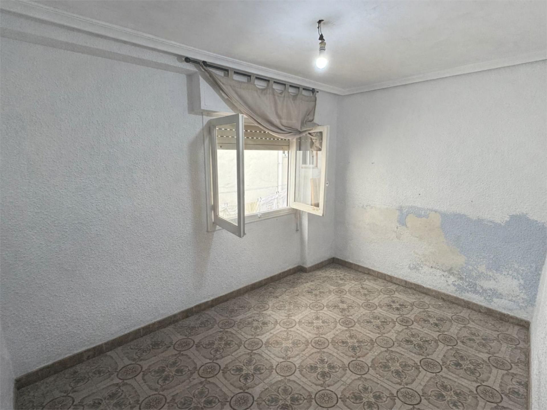 Piso en  Calle Ingeniero Sanchiz Pujalte 19 - Foto 10