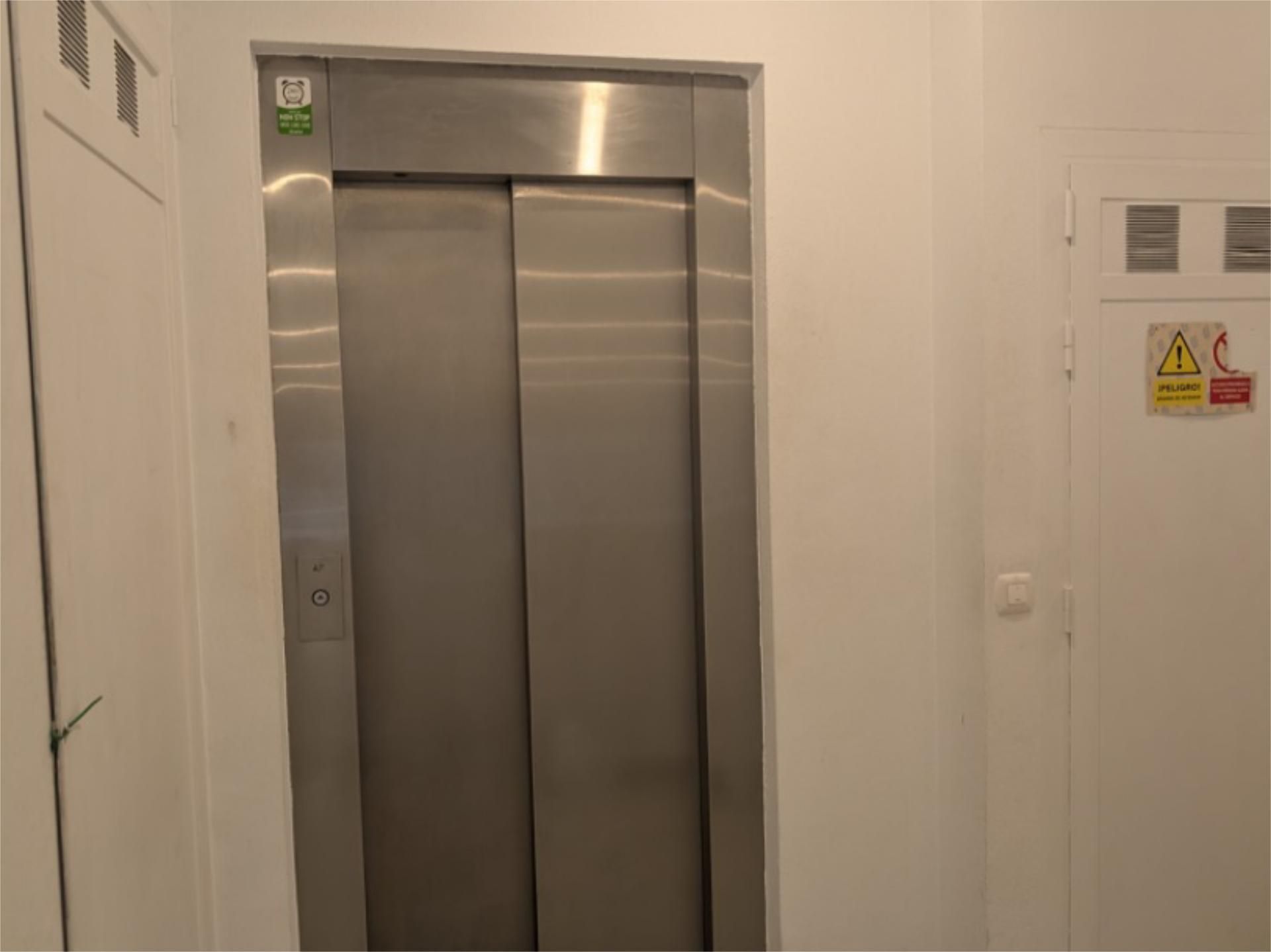 Piso en  Calle General Primo de Rivera 8 - Foto 39