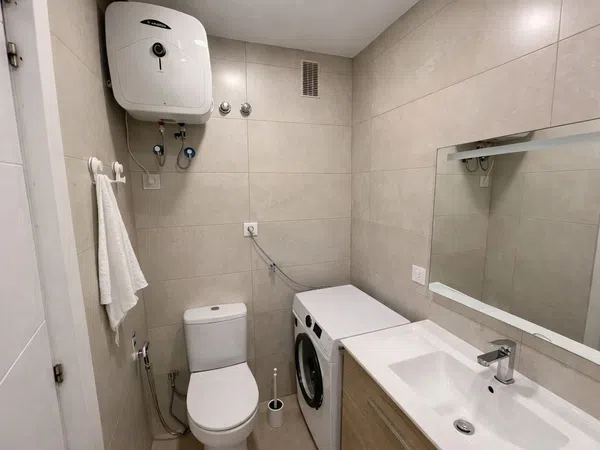 Piso en calle Bernardo de la Torre, 33 - Foto 6