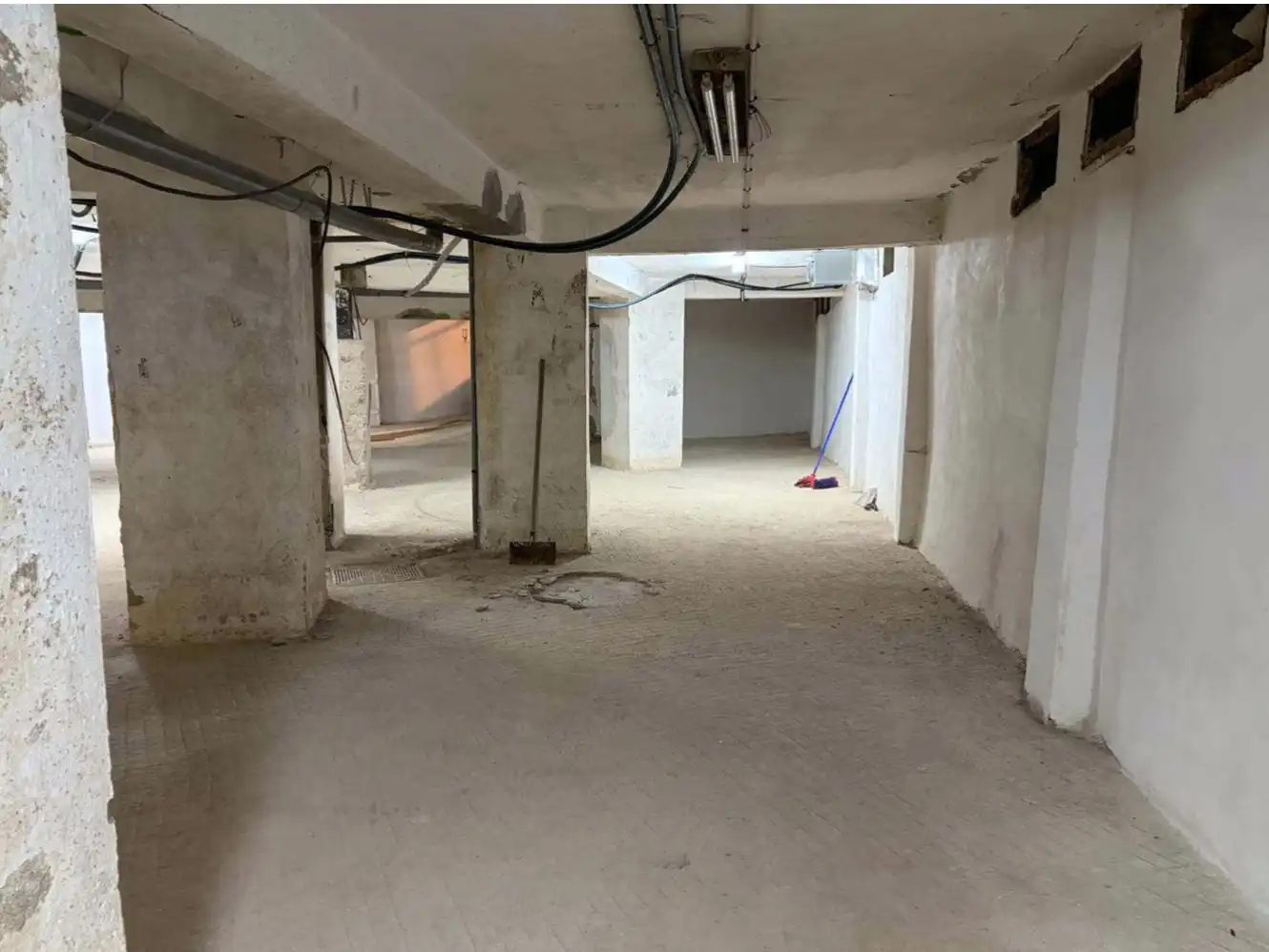 Local comercial en  Avenida de Velázquez 30 - Foto 4