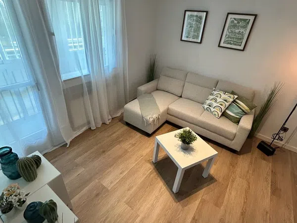 Piso en Calle de Cuart de Poblet, 131, Lucero - Foto 2