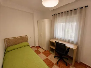 Piso en Ciudad Jardin - Foto 4