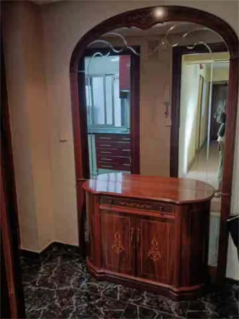 Piso en Alhóndiga - Foto 1