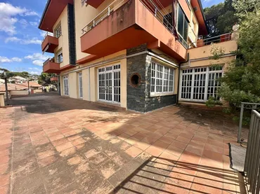 Local comercial en  Carrer Anselm Clavé 60 - Foto 1