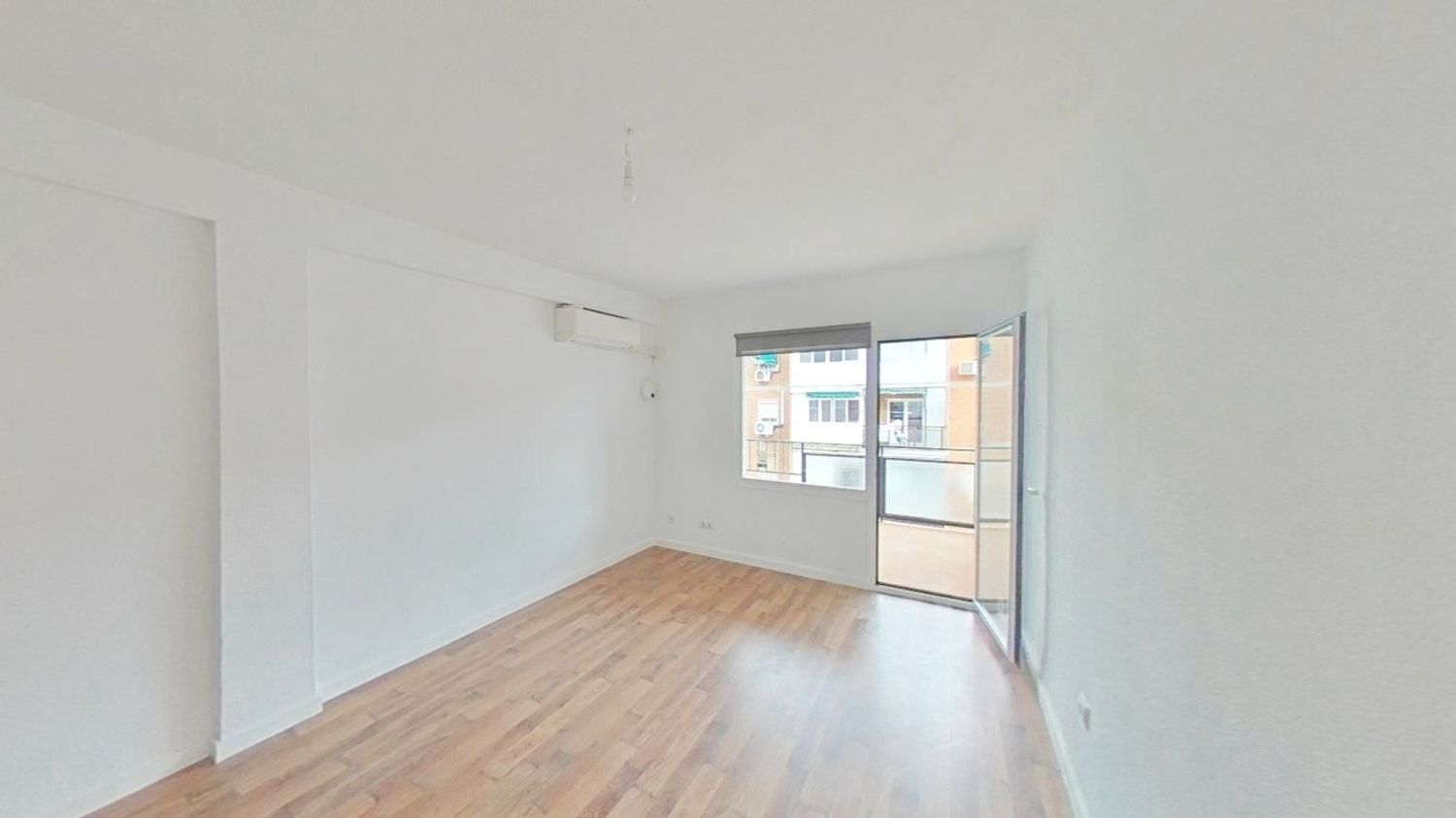 Piso en Reyes Católicos - Foto 5