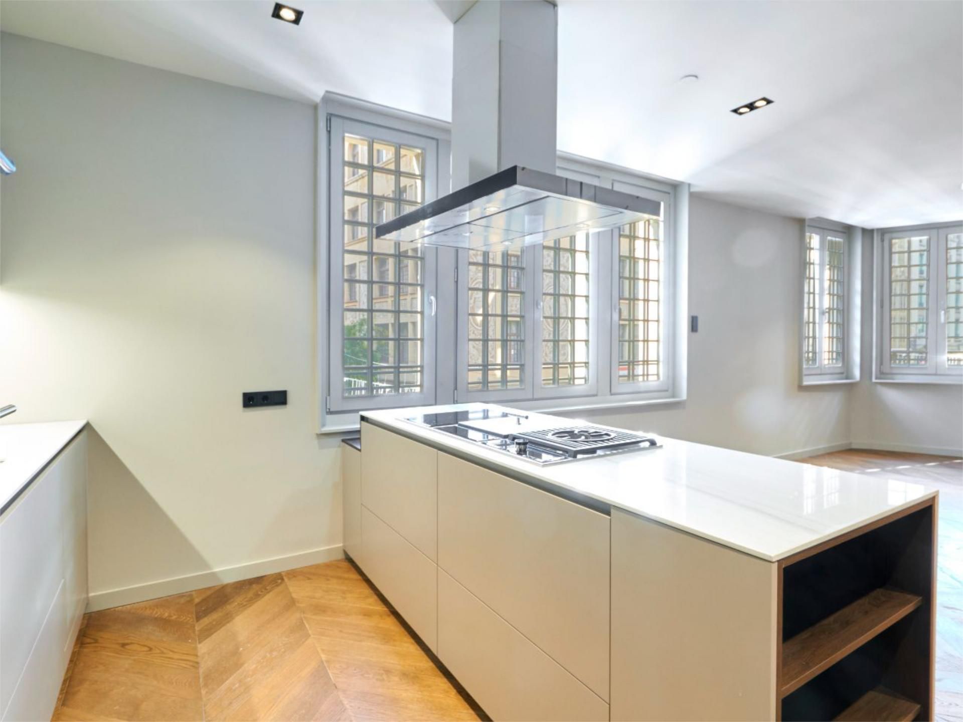 Piso en calle Via Laietana 12 - Foto 4