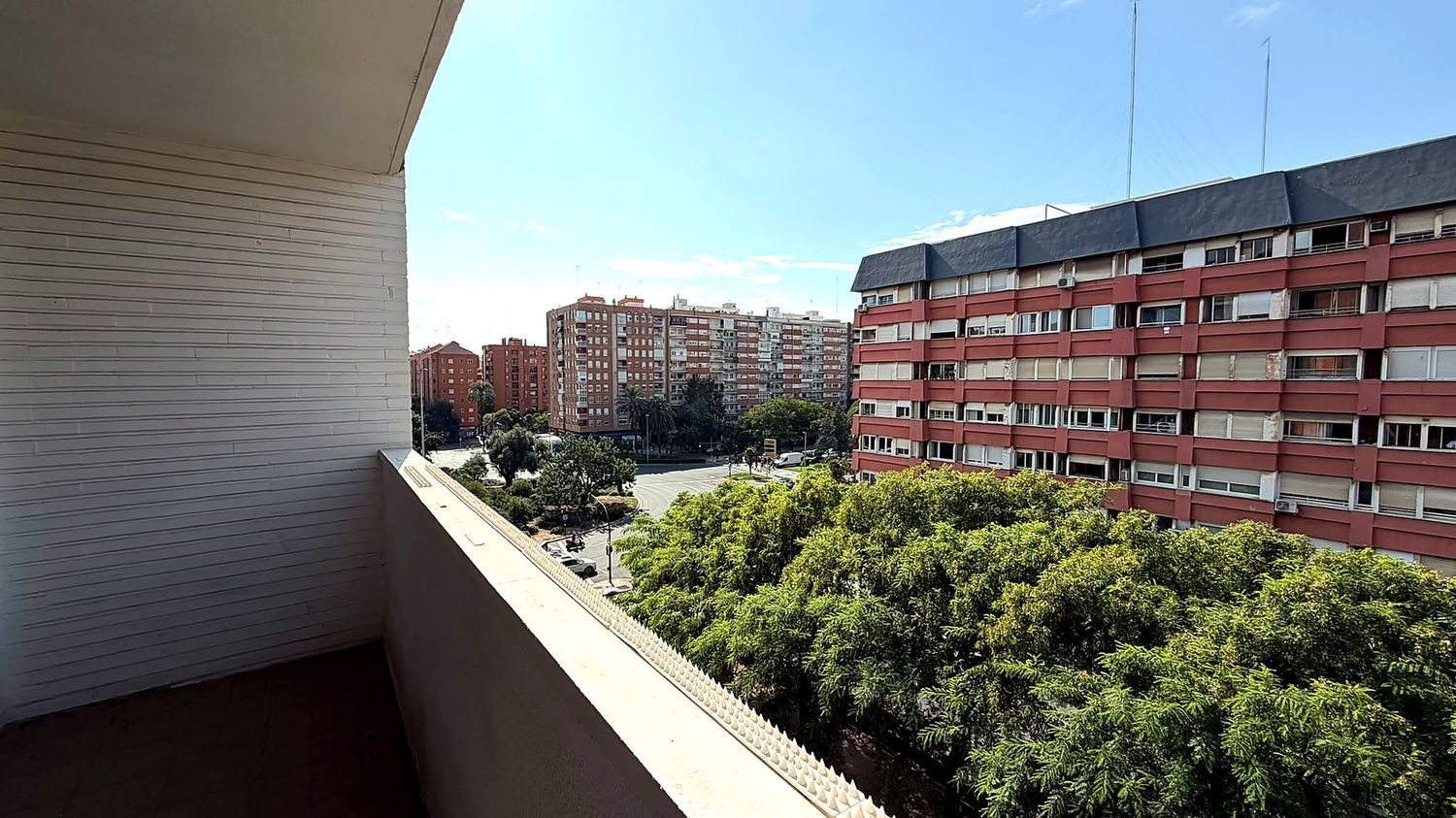Piso en Avenida de Blasco Ibáñez, Ciutat Jardí - Foto 2