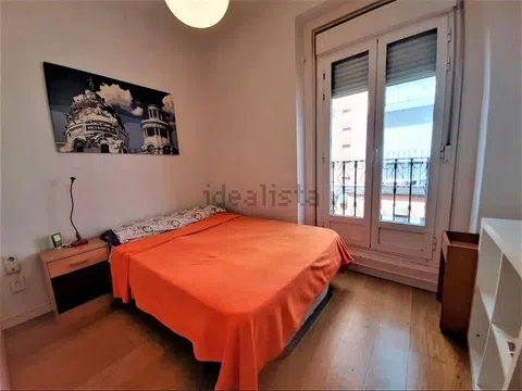 Piso en calle de la Galería de Robles, 7