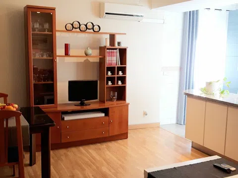 Piso en avenida de Alvar Núñez, 7