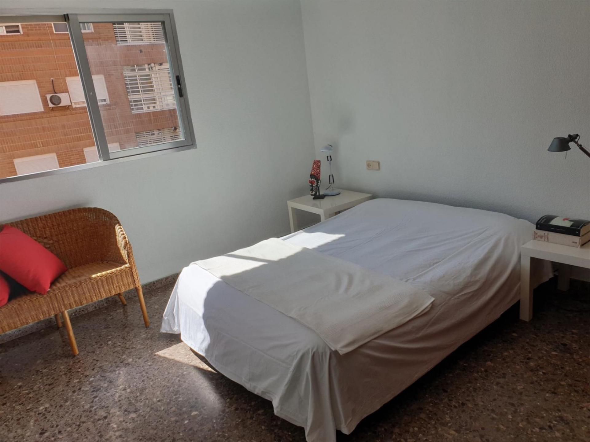 Piso en  Carrer de Beniopa 1 - Foto 3