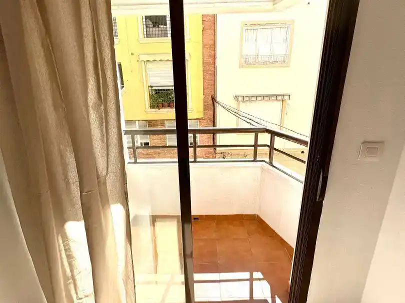 Piso en  Calle Francisco Santamaría 18 - Foto 12