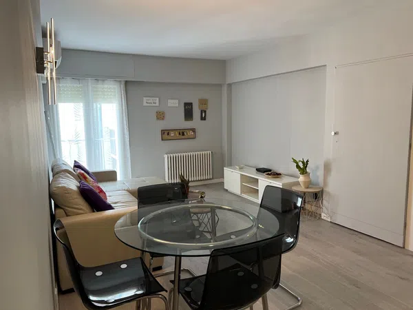 Piso en plaza de San Juan de la Cruz, 7