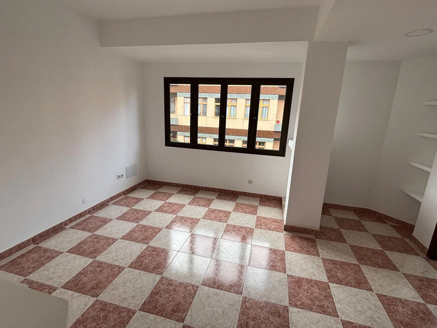 Piso en calle Lepanto, 49