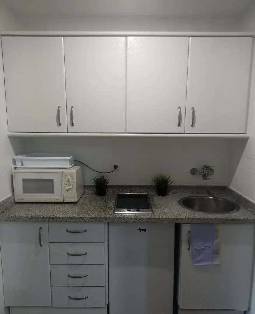Estudio en  Avenida Rocío Jurado 1 - Foto 9