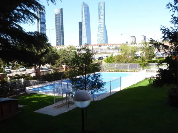 Piso en calle de pastora imperio, 1