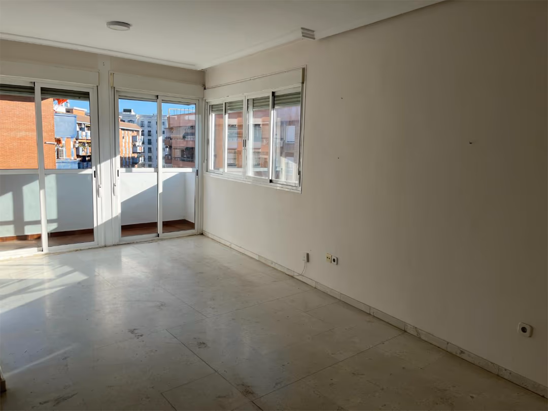 Piso en  Calle Alberto Durero 6