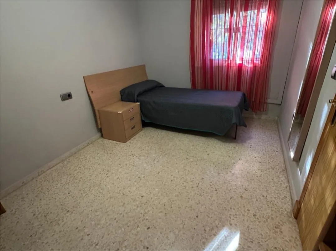 Piso en  Avenida de Medina Sidonia 7 - Foto 17