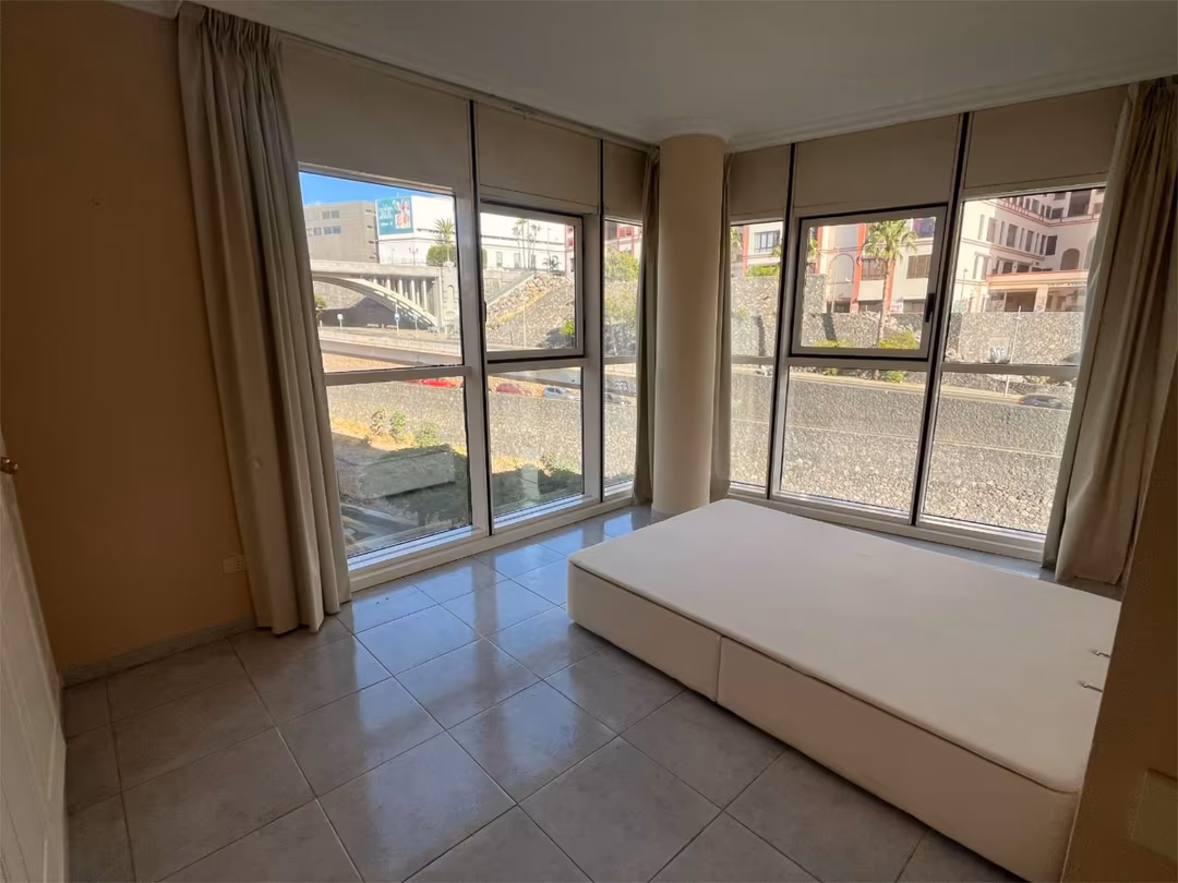Piso en calle Aguere 15