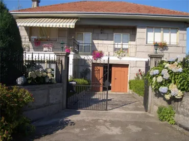 Chalet en Rebordecha Xinzo de Limia - Foto 1
