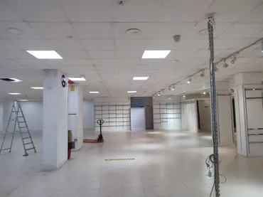 Local comercial en  N-340 12 - Foto 8