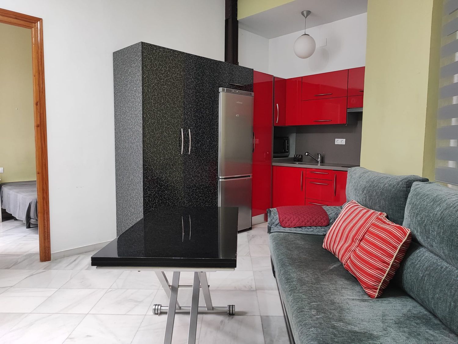 Estudio en calle Manuel Bermudo Barrera, 3