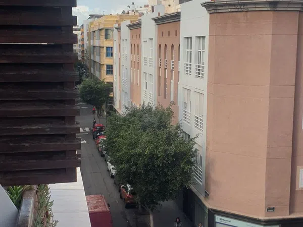 Estudio en calle los Martínez de Escobar, 13