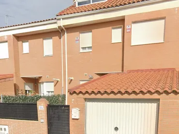 Chalet en  Calle del Himno 72 - Foto 1
